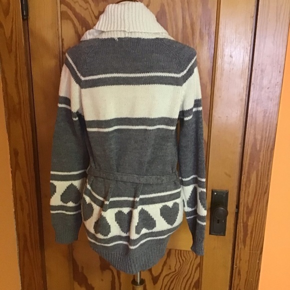 Forever 21 Gray and Cream Heart Belted Cardigan Sweater - Picture 6 of 11